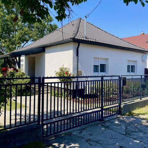 Budova, kde se penzion nachází