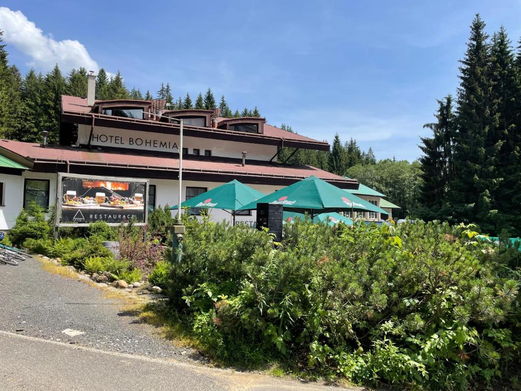 Budova, kde se hotel nachází