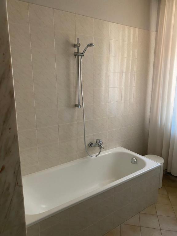 Koupelna v ubytování Albergo Leon D'Oro
