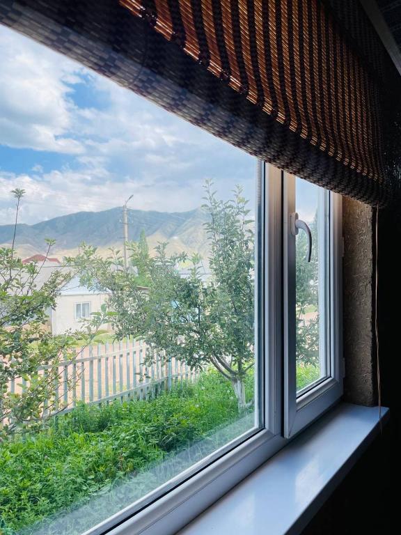 Amirhan Guest house - Quadruple Room With Private Bathroom