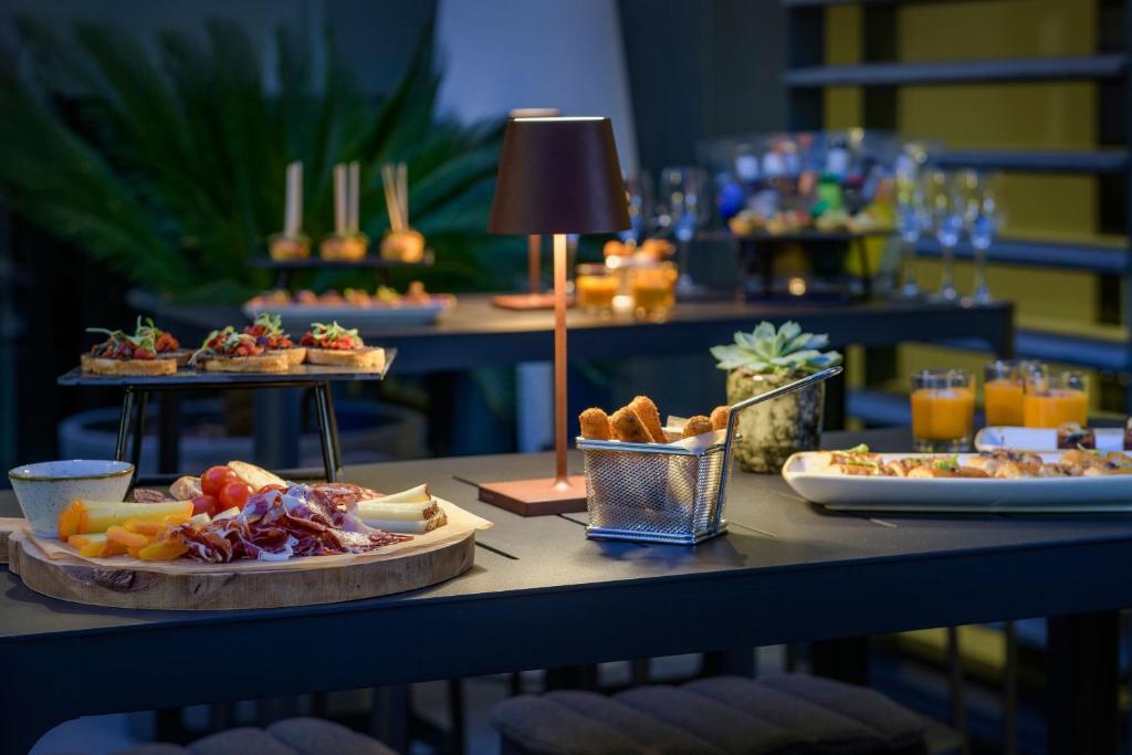 AC Hotel Ciutat de Palma by Marriott - Resim 44