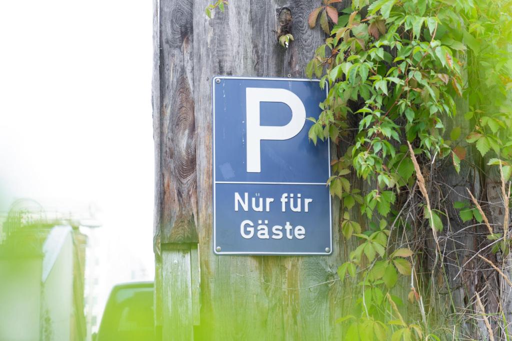 Certifikát, hodnocení, plakát nebo jiný dokument vystavený v ubytování Industriepalast Berlin