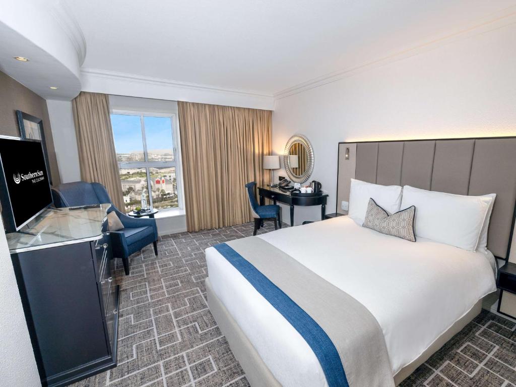 Southern Sun The Cullinan - Standard Queen Room