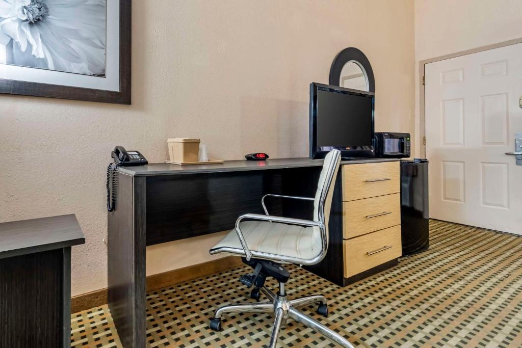 Quality Inn - King Room - Accès Aux Handicaps / Non-fumeur