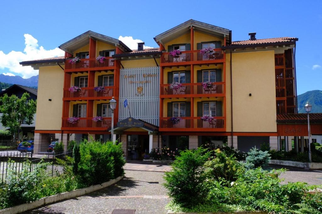 Budova, kde se hotel nachází