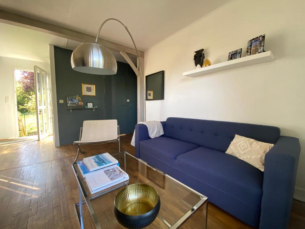 Coin salon dans l'établissement Le 7