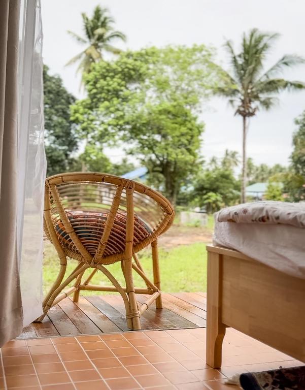 Aed väljaspool majutusasutust Mersika Beachfront Studio Near To Mersing Jetty