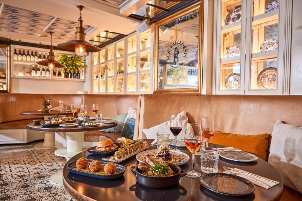 Hotel Cort - Resim 30