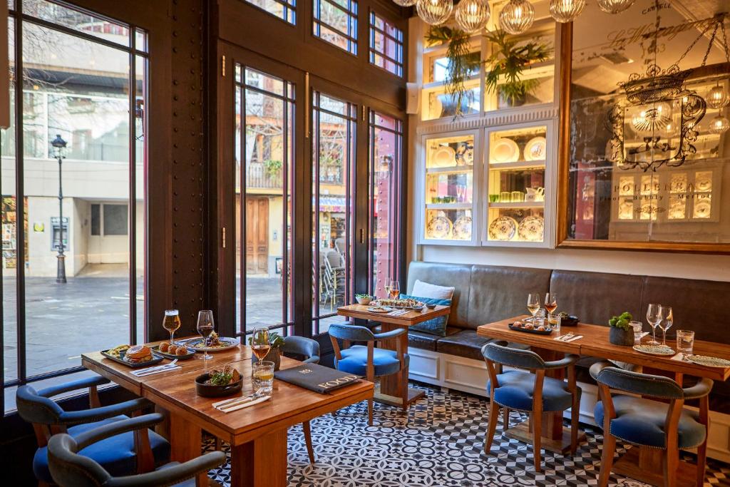 Hotel Cort - Resim 32