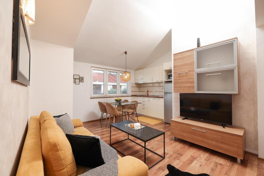 Kuchyň nebo kuchyňský kout v ubytování Apartments Anita