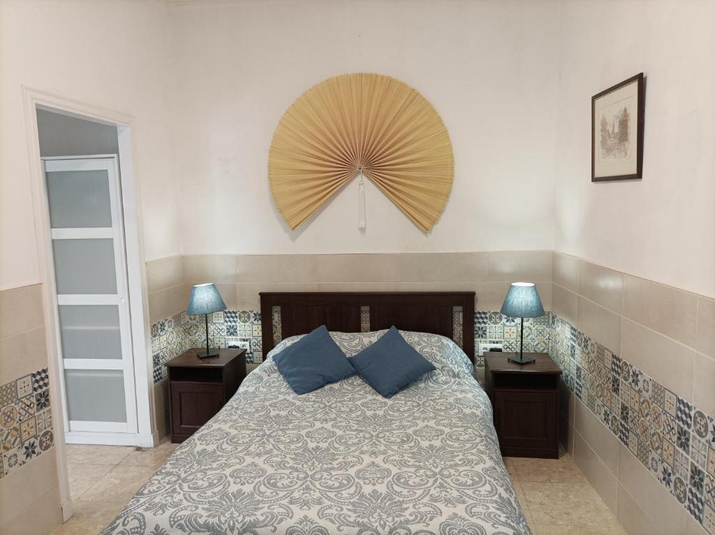 Casa Valientes A - Free private parking, WiFi & AC - Housity