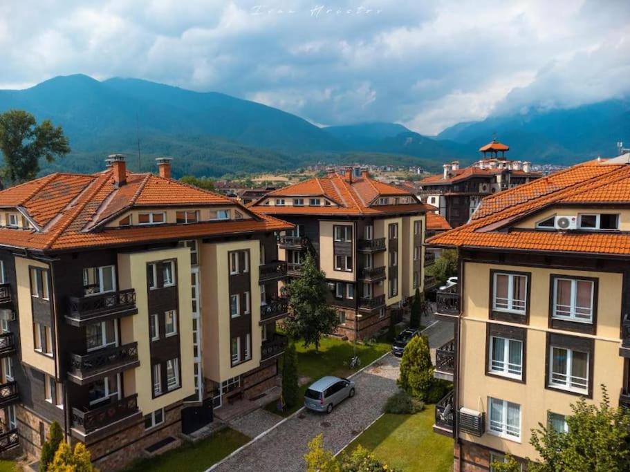Nespecifikovaný výhled na hory nebo výhled na hory při pohledu z apartmánu