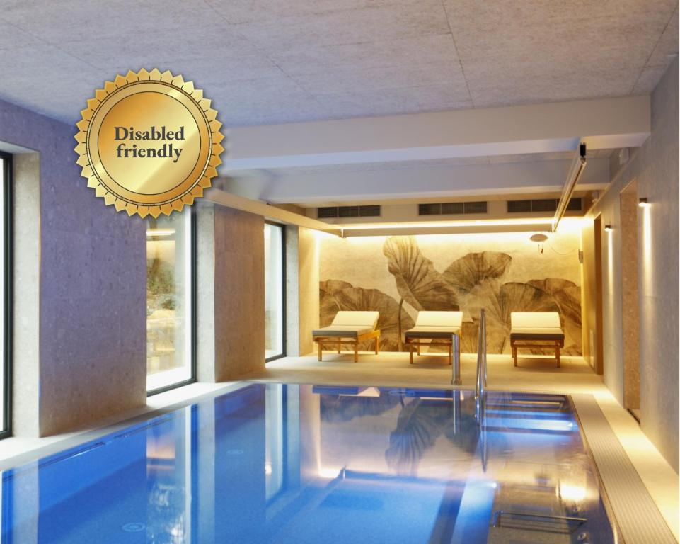 Bazén v ubytování FLORAMARE HEALTH RESORT nebo v jeho okolí
