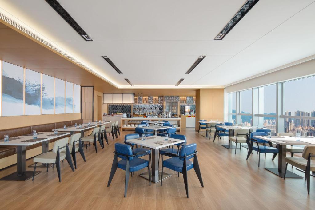 Restaurace v ubytování Fairfield by Marriott Shenzhen Bao'an