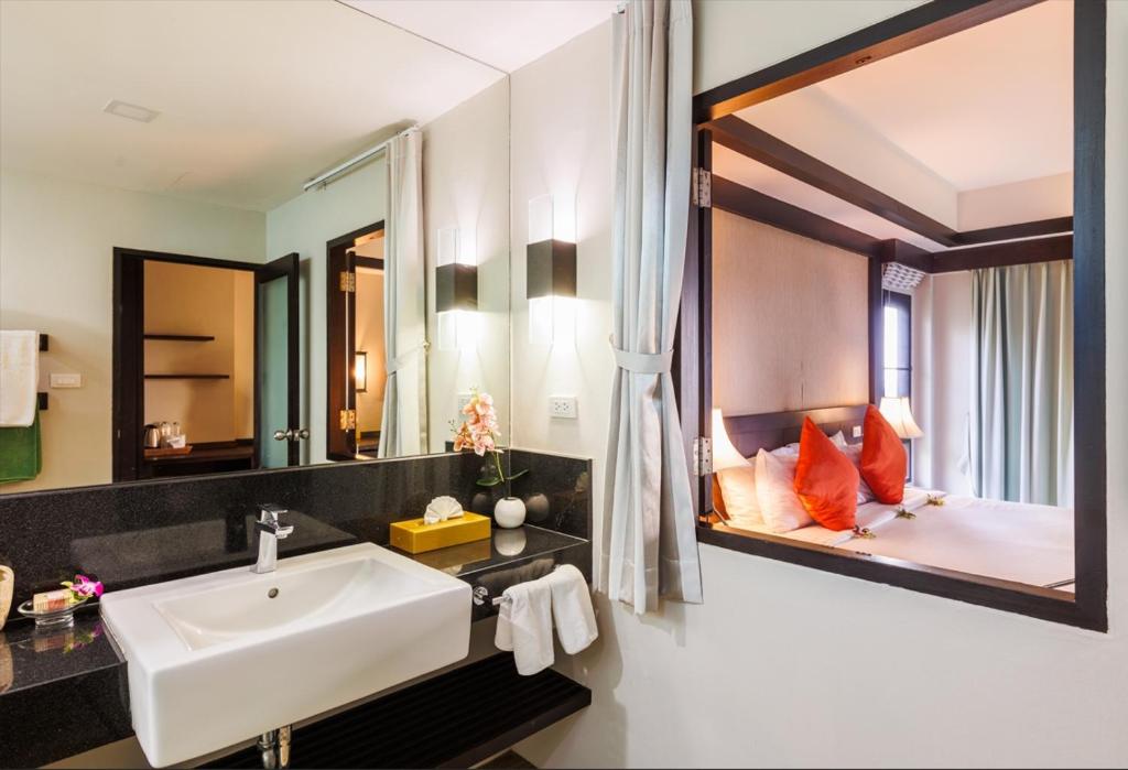 Nang Thong Bay Resort - 14