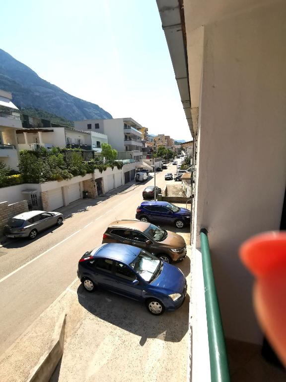 Nespecifikovaný výhled na hory nebo výhled na hory při pohledu z apartmánu