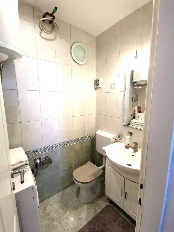 Koupelna v ubytování Apartmani Rudelj