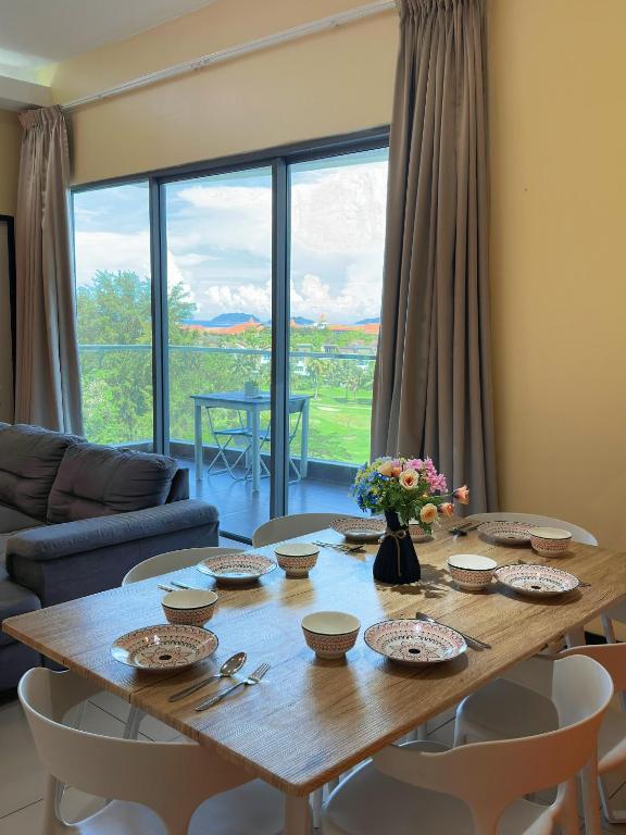 Mari Mari Homestay - IMAGO THE LOFT - Appartement Met Uitzicht Op Zee