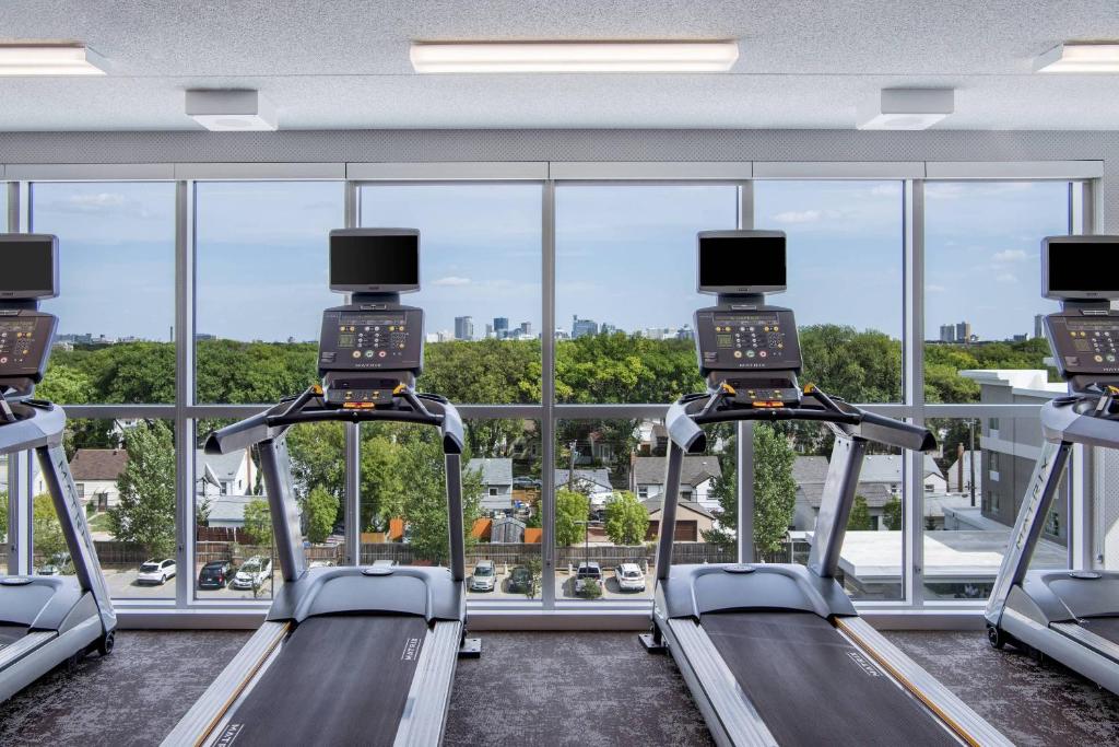 Fitness centrum a/nebo fitness zařízení v ubytování Fairfield Inn & Suites by Marriott Winnipeg