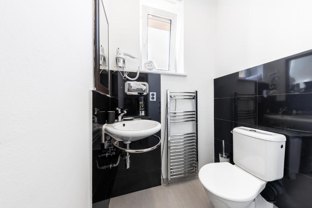 A1 Royal Plaza - Resim 10