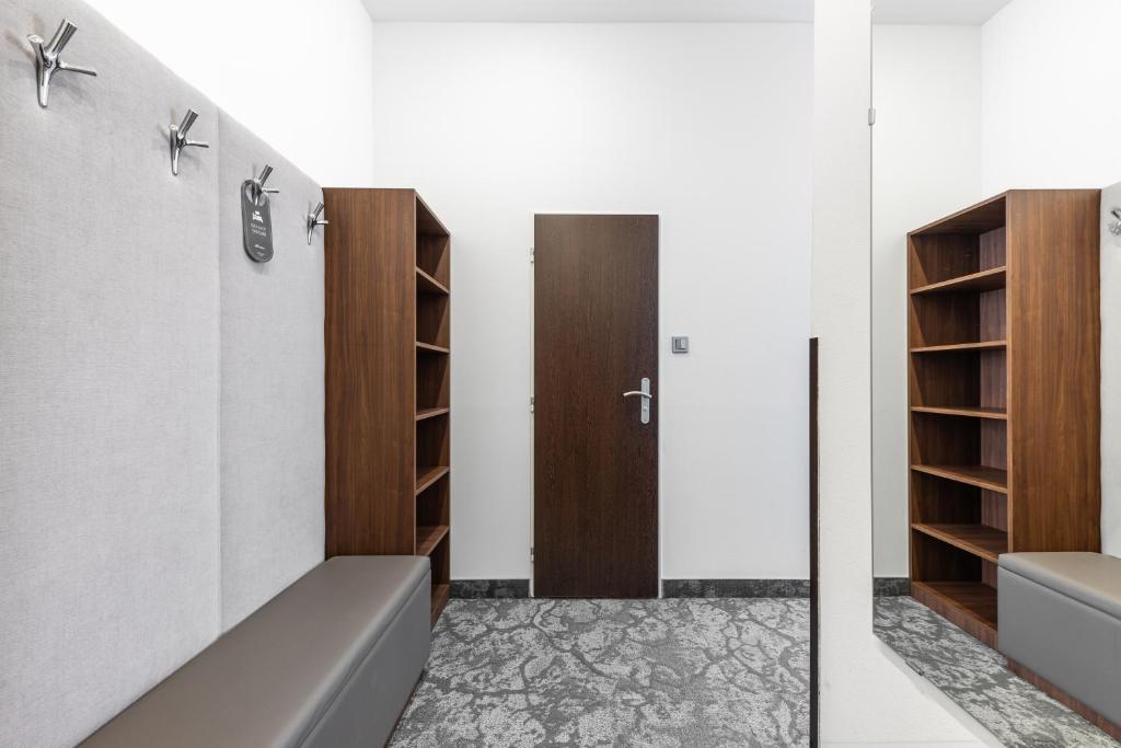 A1 Royal Plaza - Resim 16