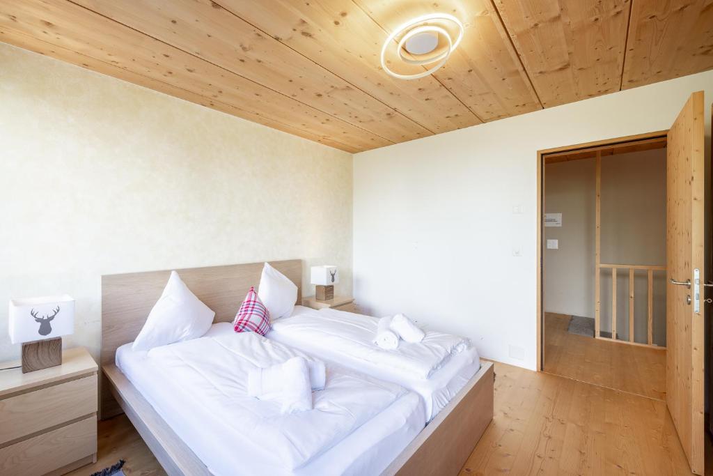 Postel nebo postele na pokoji v ubytování Schinnas 757