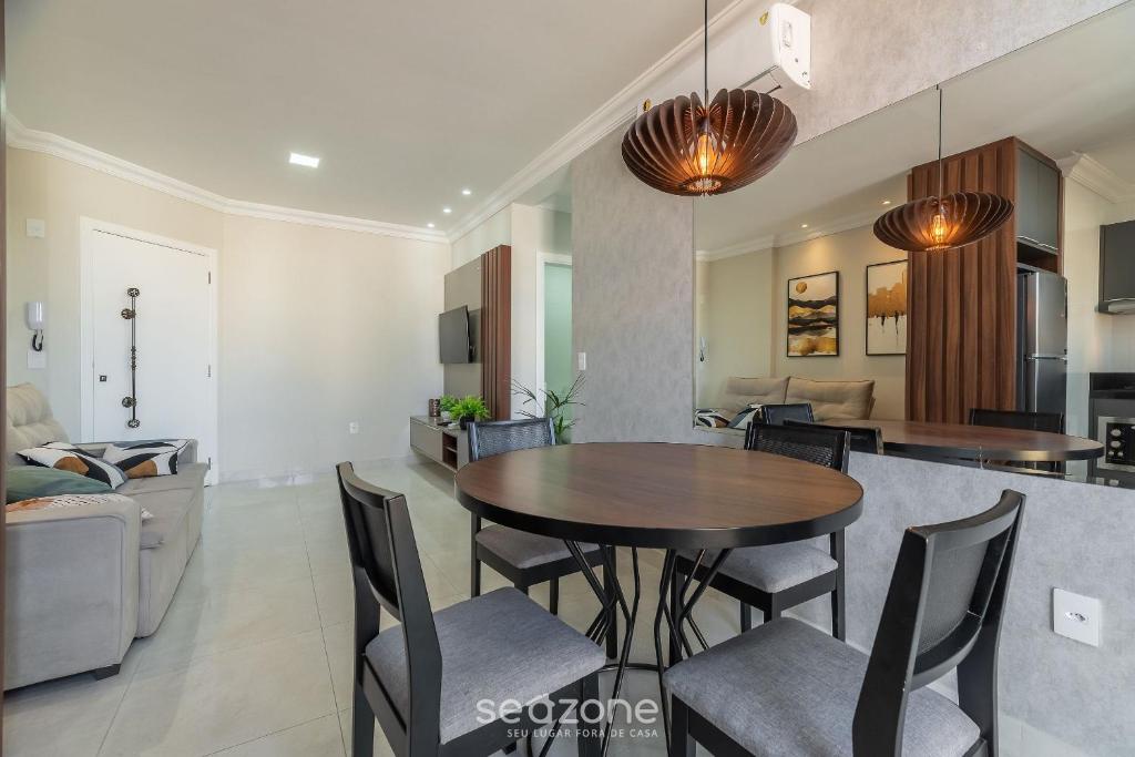 Køkken eller tekøkken på UML - Apartamentos quadra mar em Bombinhas