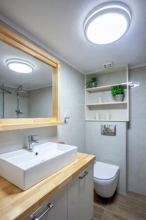 Koupelna v ubytování Akemi seaside Villa