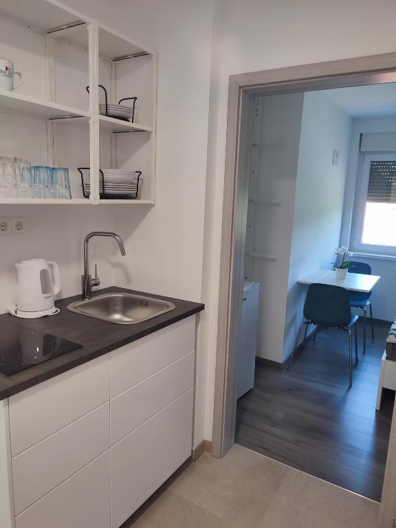 Kuchyň nebo kuchyňský kout v ubytování Tilka`s house