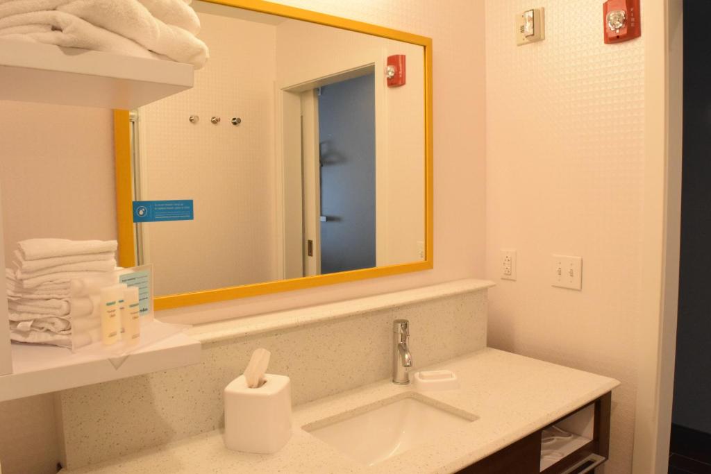 Koupelna v ubytování Hampton Inn Hamburg