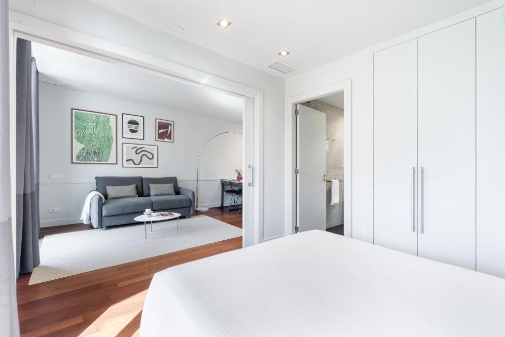 Aspasios Paseo de Gracia Apartments - 17