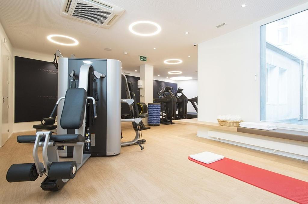 Fitness centrum a/nebo fitness zařízení v ubytování Hôtel de la Paix Lausanne