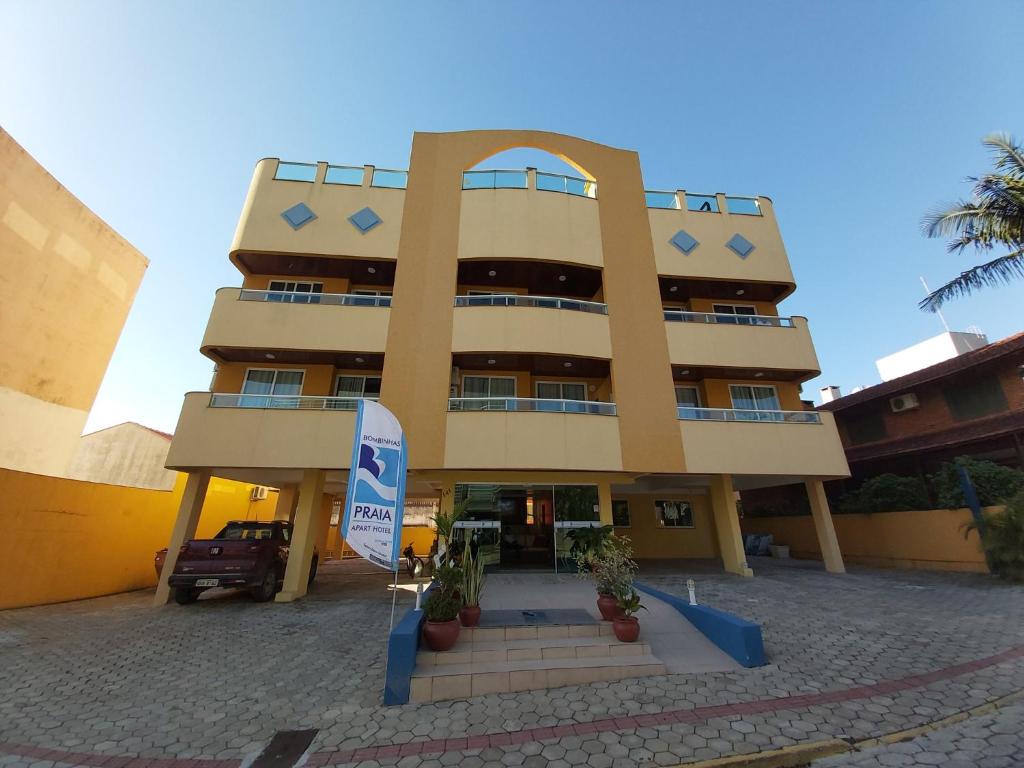 O edifício em que o hotel se localiza