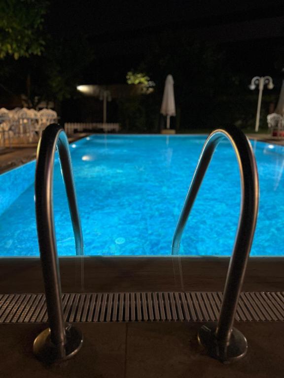 Bazén v ubytování İncipark Hotel nebo v jeho okolí