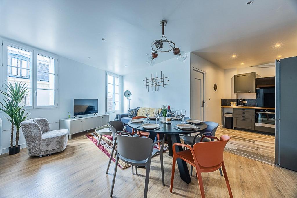 Photo de la galerie de l'établissement Cosy Appartement 6 pers 2 chambres Proche RER A Disney & Paris, à Neuilly-sur-Marne