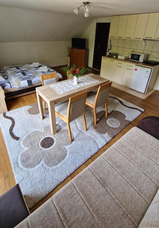 Fotografie z fotogalerie ubytování Apartmani Proleće v destinaci Jošanička Banja