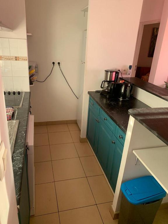 Kuchyň nebo kuchyňský kout v ubytování TICOMBAVA à la Possession