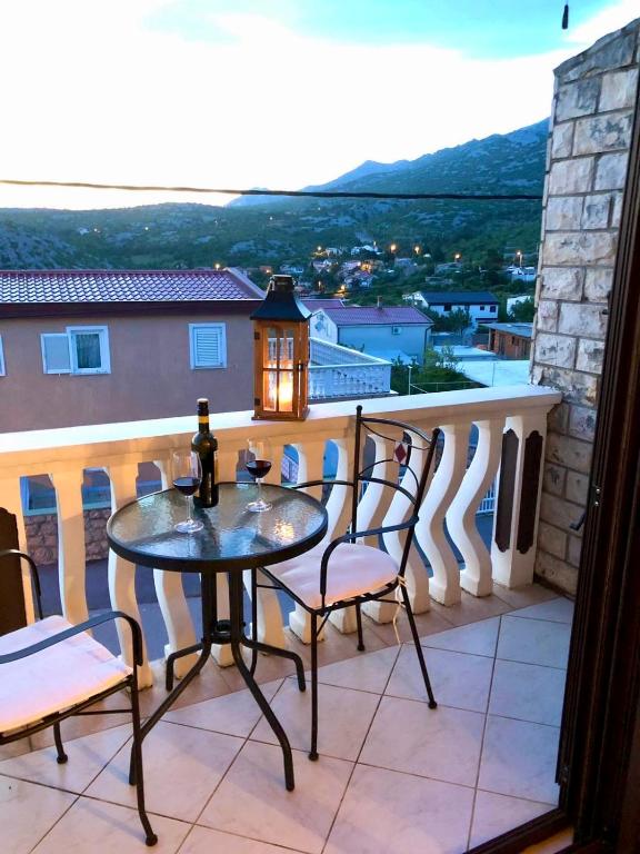 Nespecifikovaný výhled na hory nebo výhled na hory při pohledu z apartmánu