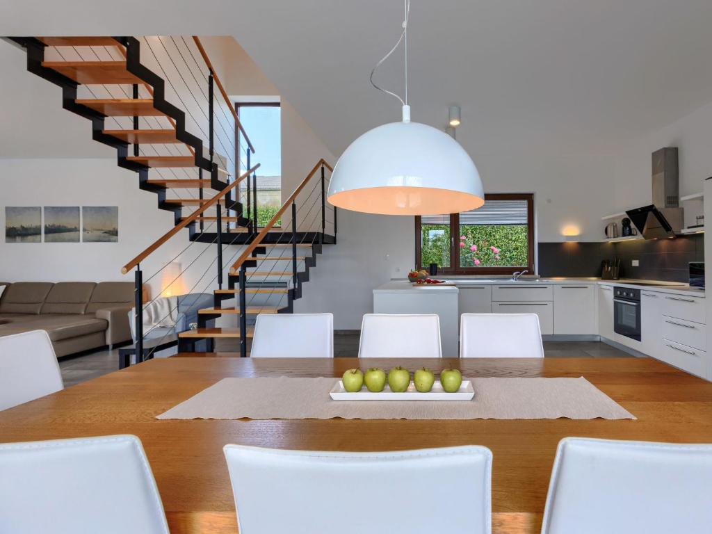Część wypoczynkowa w obiekcie Villa Luna Rossa by Interhome