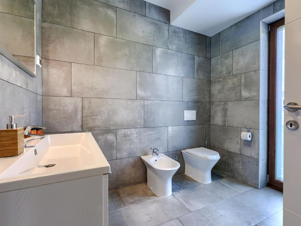 Łazienka w obiekcie Villa Luna Rossa by Interhome