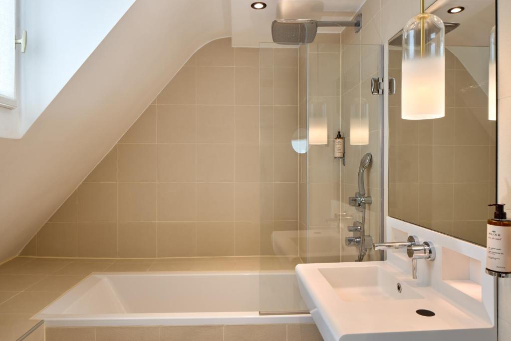 Hotel Elysée Secret - Resim 9