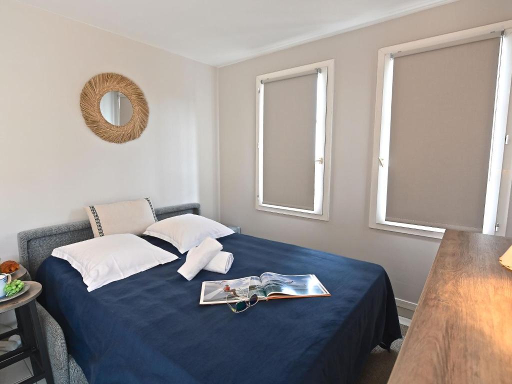 Posteľ alebo postele v izbe v ubytovaní Apartment Le Village - VJ106 by Interhome