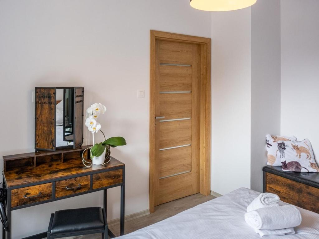 Postel nebo postele na pokoji v ubytování Apartment Miner's Lodge Mini by Interhome