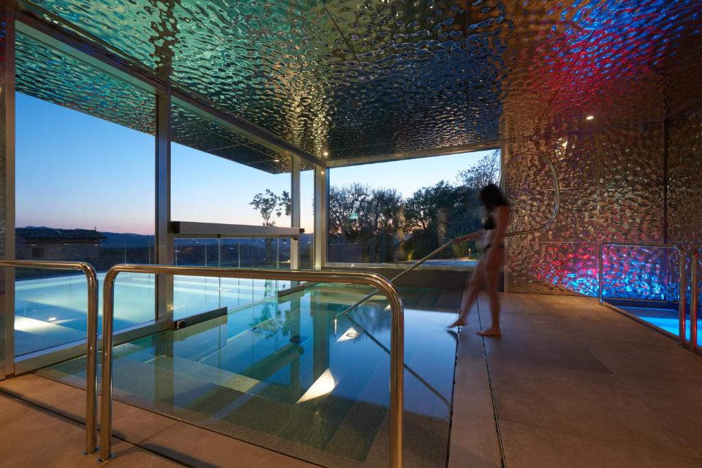 Bazén v ubytování Park Hotel Ai Cappuccini nebo v jeho okolí