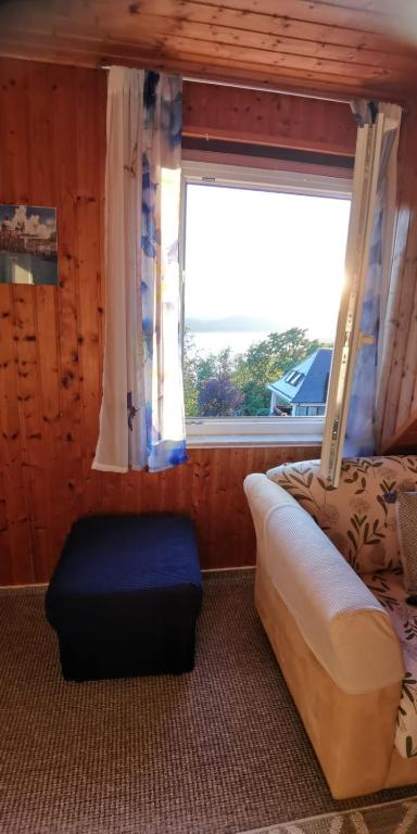 Postel nebo postele na pokoji v ubytování Ferienwohnungen Schloß-See-Bergblick