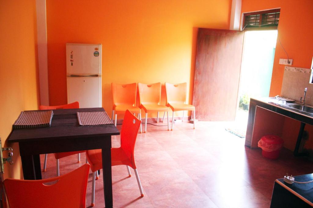 Tiny Royal Palace - 7