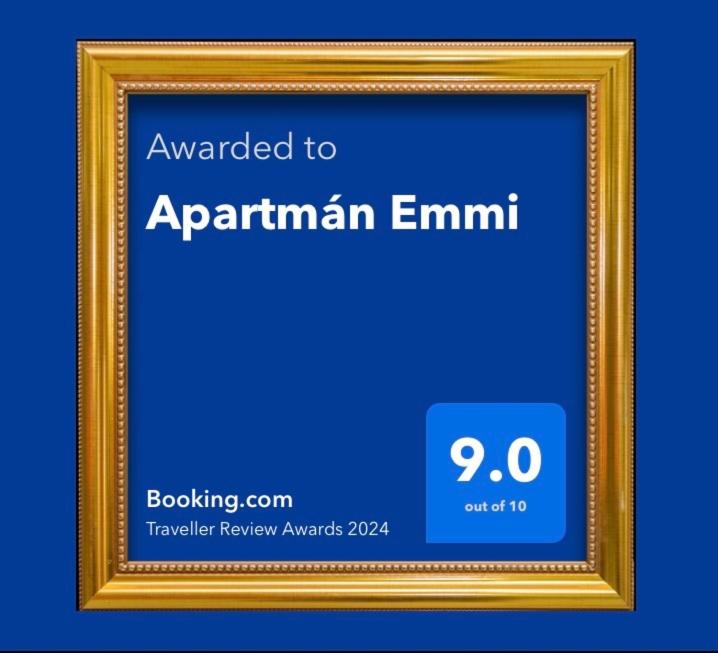 Certifikát, hodnocení, plakát nebo jiný dokument vystavený v ubytování Apartmán Emmi
