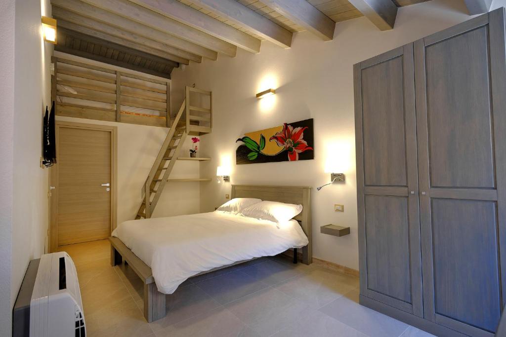 Postel nebo postele na pokoji v ubytování ZENITH Rooms