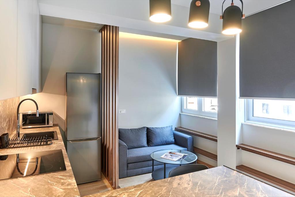 Suitetrails - City-Center Apartment in Vibrant Monastiraki, Athens