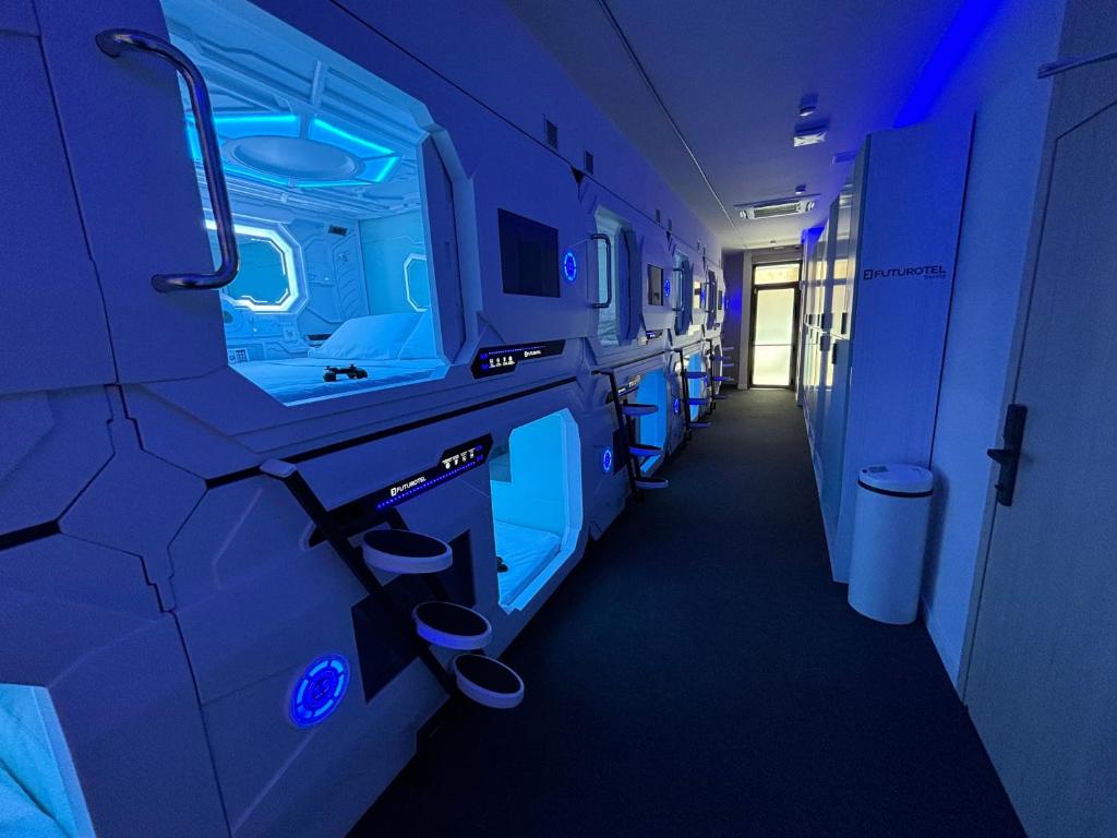 TV a/nebo společenská místnost v ubytování Futurotel Sevilla